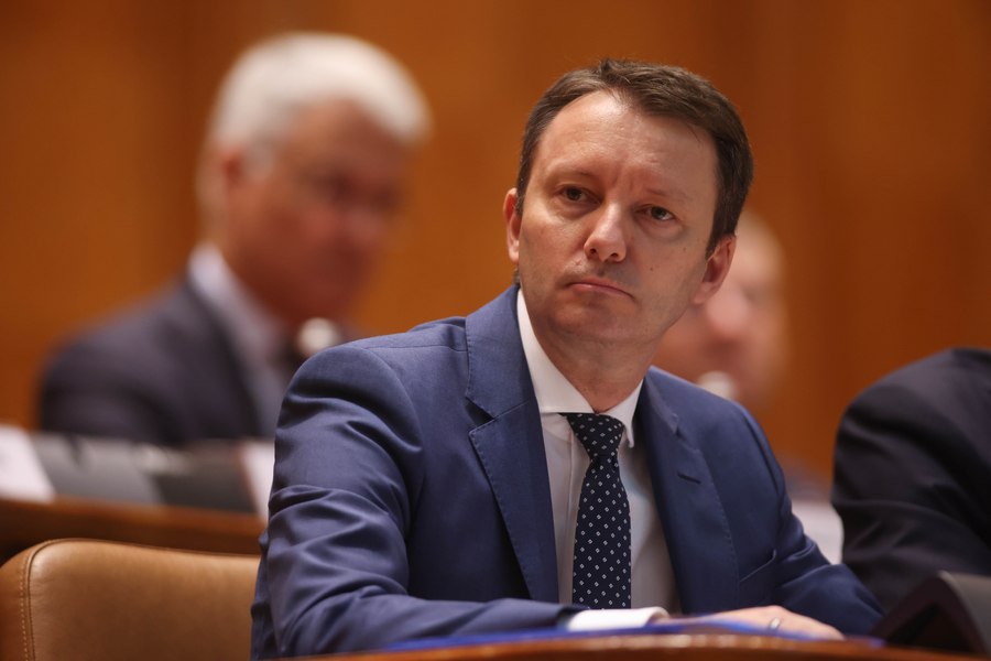 Presa internațională, după căderea Guvernul Mureșan: „Eșecul prelungește criza politică ce amenință ratingul de investiții al României”