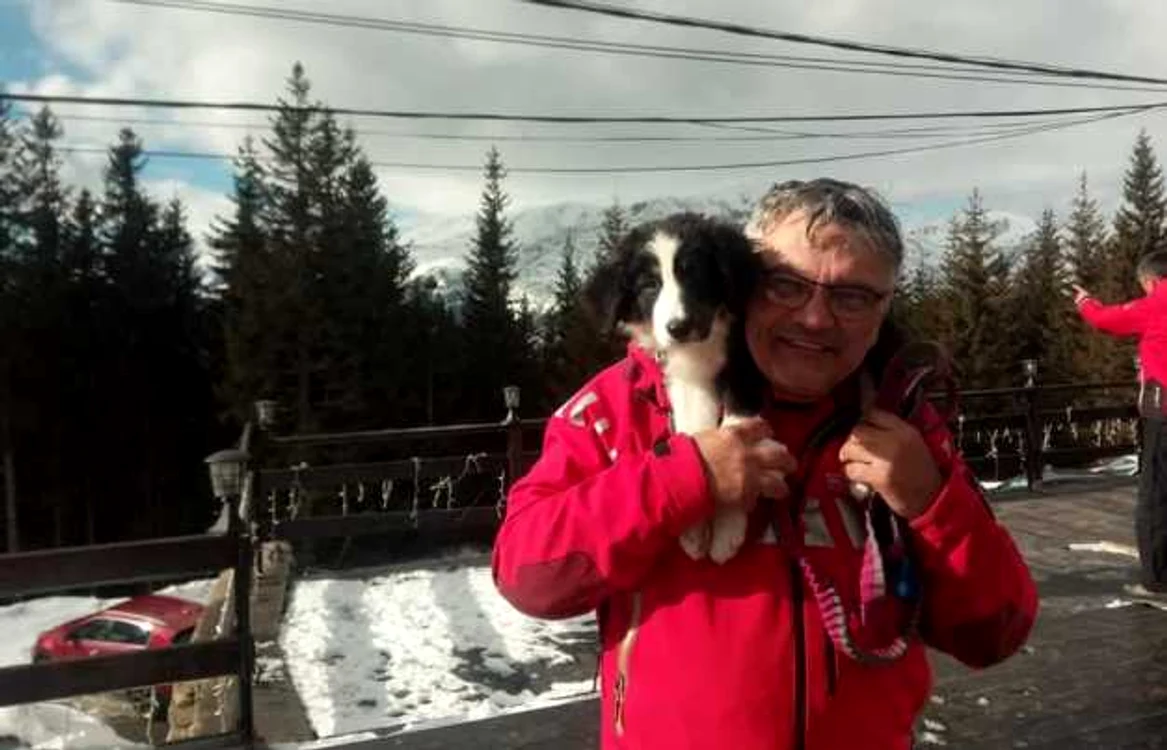 Ion Sănduloiu şi Loca. Foto: Câini de avalanşă Salvamont România