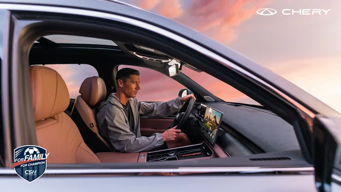 R  Lewandowski   TIGGO 9 CSH jpg