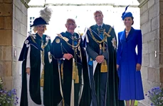 Kate Middleton Regele Charles 2 jpg