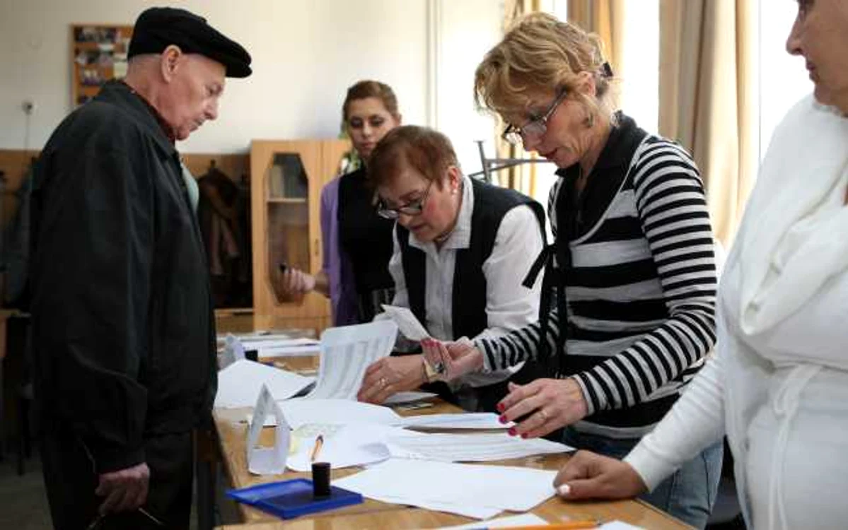 Urnele de vot sunt deschise până la ora 21.00