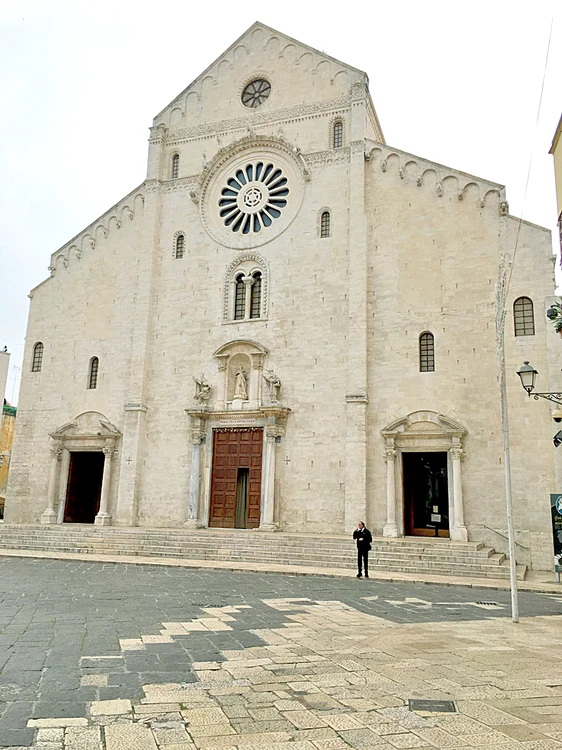 Catedrala Sf.  Nicolae din Bari 