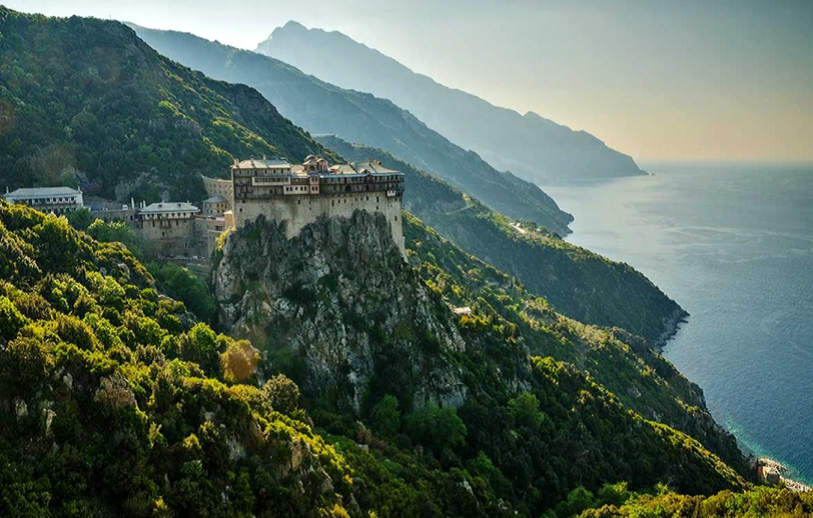 Muntele Athos FOTO: Adevărul
