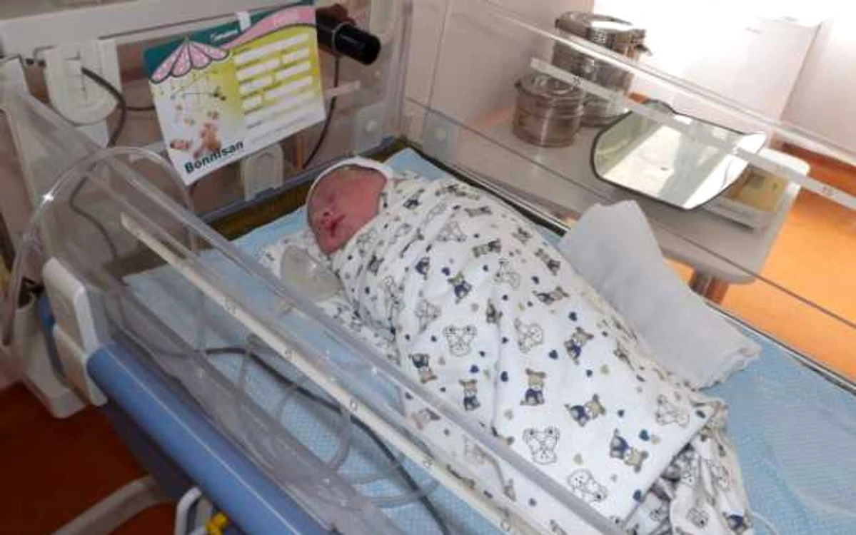 Bebeluşii născutţi de Crăciun la maternitatea bârlădeană sunt perfect sănătoşi FOTO Adevărul