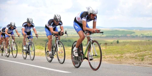 Cicliştii au avut de parcurs distanţa Poplaca - Sibiu (foto: Sebastian Marcovici)