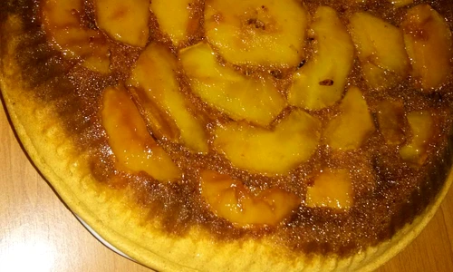 Prajitura rasturnata cu mere jpeg