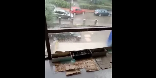 Într un sediu al Arhivelor Naționale plouă la fel ca afară Foto Captură video Sindicatul Europol jpg