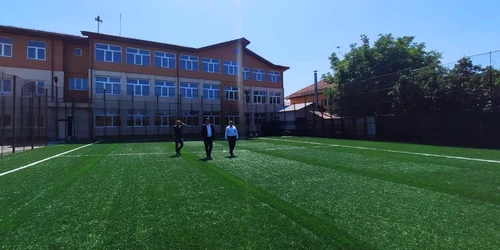 scoala gimnaziala sfantul nicolae