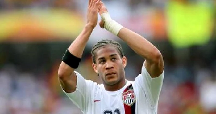 FOTBAL: Oguchi Onyewu l-a "părăsit" pe Boloni pentru AC Milan