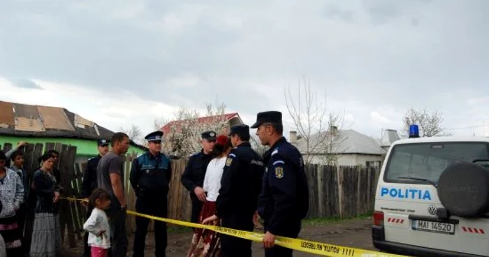 Poliţiştii căutau hoţii care au furat clopotele de la biserici