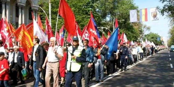 Marsul de 1 mai al comunistilor moldoveni FOTO moldnews.md