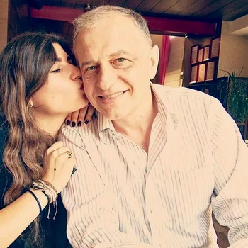 mircea geoana cu fiica lui ana jpeg