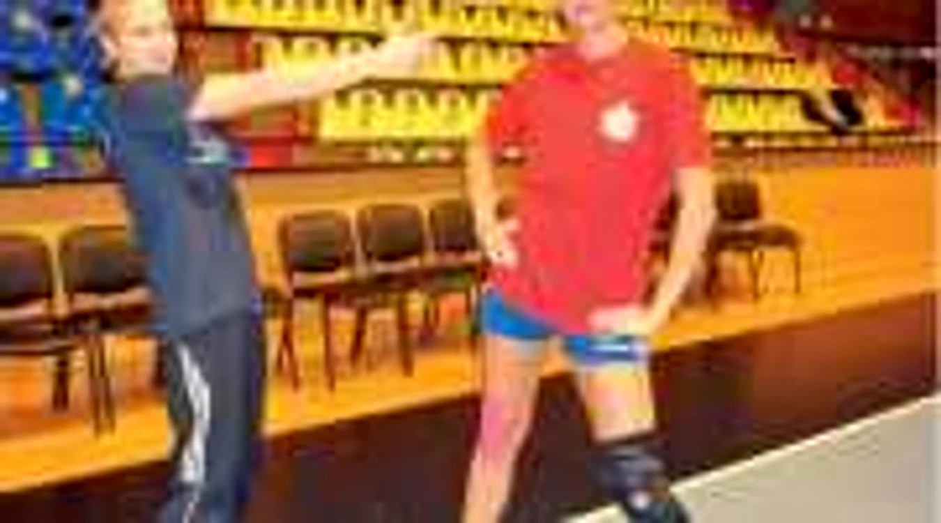 HANDBAL: „Poc-poc kalaşnikov!“
