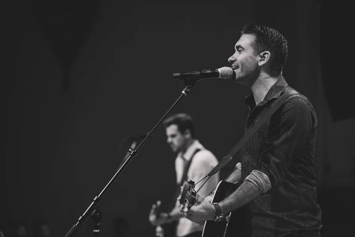 Cântăreţul de muzică creştină Aaron Shust va concerta la Cluj FOTO Facebook Aaron Shust