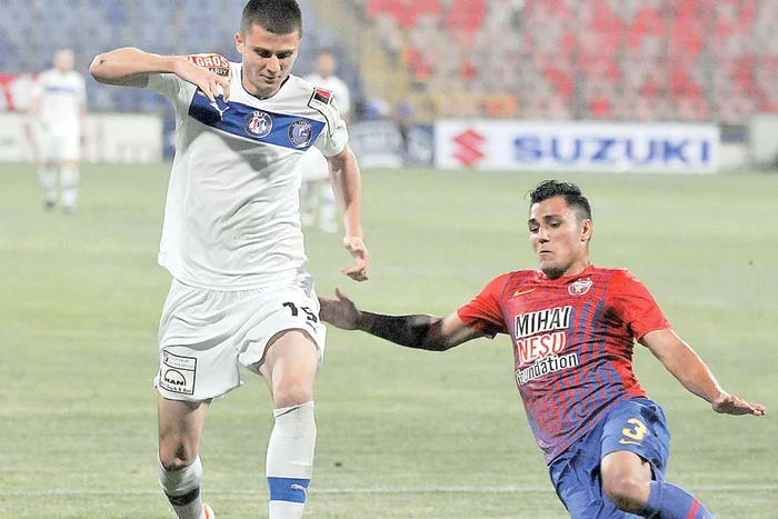 Aurelian  Chiţu: Atacantul a semnat  cu Valenciennes, Viitorul primind 700.000 de euro (Fotografii: Răzvan Păsărică)