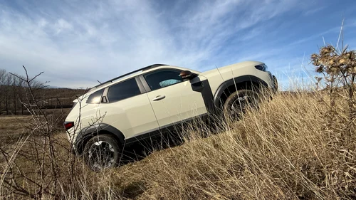 Modelul Dacia Duster TCe 130 4x4 are un consum mediu declarat de 6 litri/100 km. Foto: Adevărul Auto