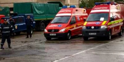Pompierii l-au găsit pe bărbat mort