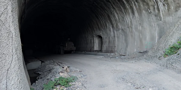 Tunelurile feroviare de pe Valea Mureșului  Foto Daniel Guță  ADEVĂRUL (1) jpg