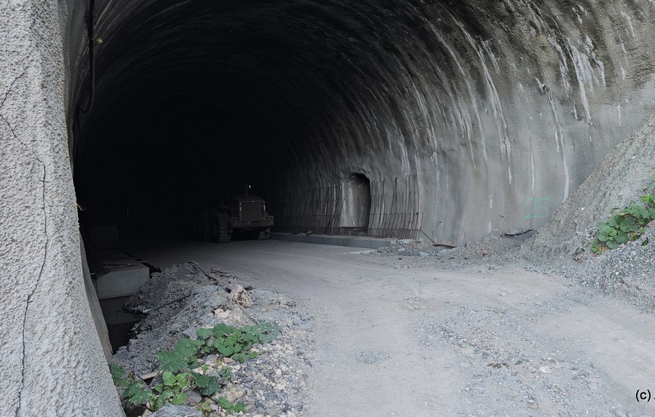 Magistrala rapidă din vest, blocată în subteran: tunelurile care amână finalizarea căii ferate Simeria - Arad până în 2027
