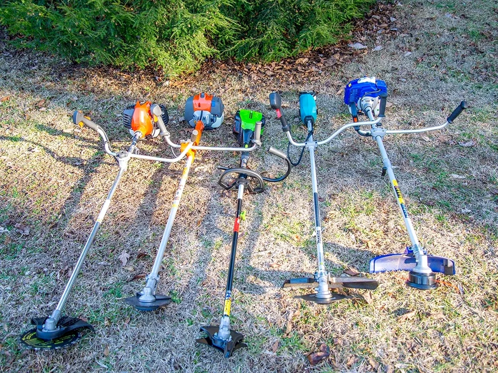 Colecție de motocoase pe iarbă, potrivite pentru diferite tipuri de vegetație și terenuri F:Bob Vila