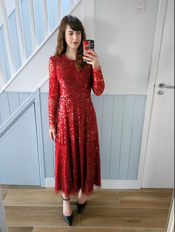 jurnalista care a încercat rochie lui Kate Middleton foto Daily Mail