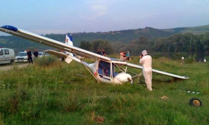 
    Cele două persoane au coborât singure din avion. (Foto arhivă)  