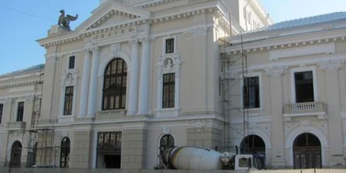 Lucrările de reabilitare a Teatrului severinean sunt în grafic