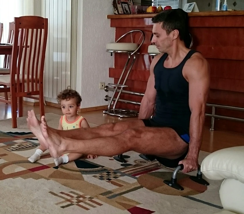 
    Mircea Badea este mândru nevoie mare de fiul lui, Vlăduţ Foto: arhiva personală  