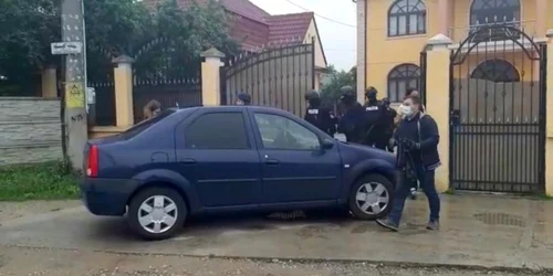 perchezitii la strehaia FOTO Alexandra Georgescu