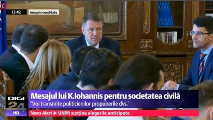 Imagine din timpul consultărilor cu sociatatea civilă