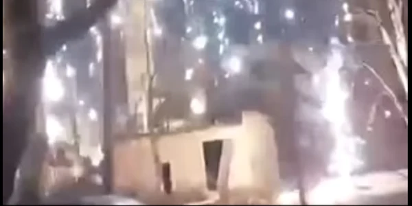 Bombe incendiare asupra Vuhledar FOTO Captură PNG