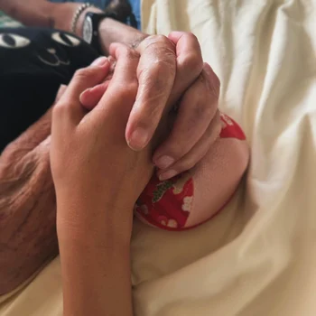 Alain Delon și fiica sa, Anouchka Delon. FOTO: Instagram