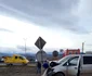 Accident rutier pe DN 1 Avrig - Sibiu în urma coliziunii dintre un microbuz şi un autoturism - 7 persoane implicate Foto Adevărul
