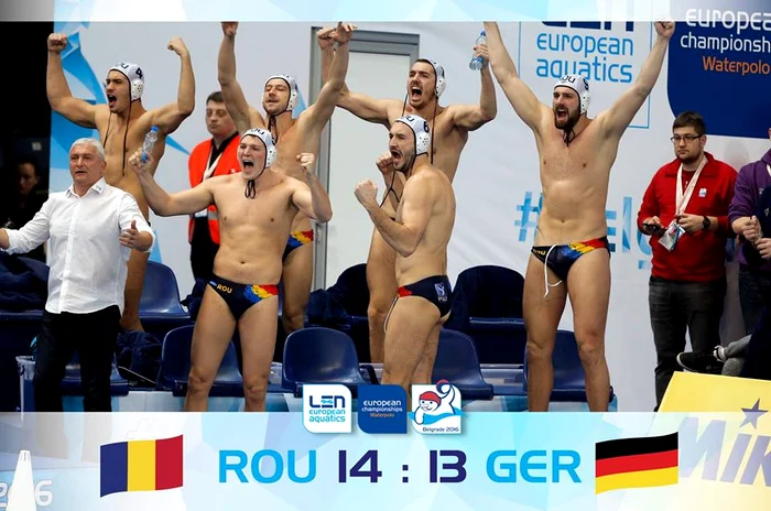 Poloiştii români celebrează victoria cu Germania
