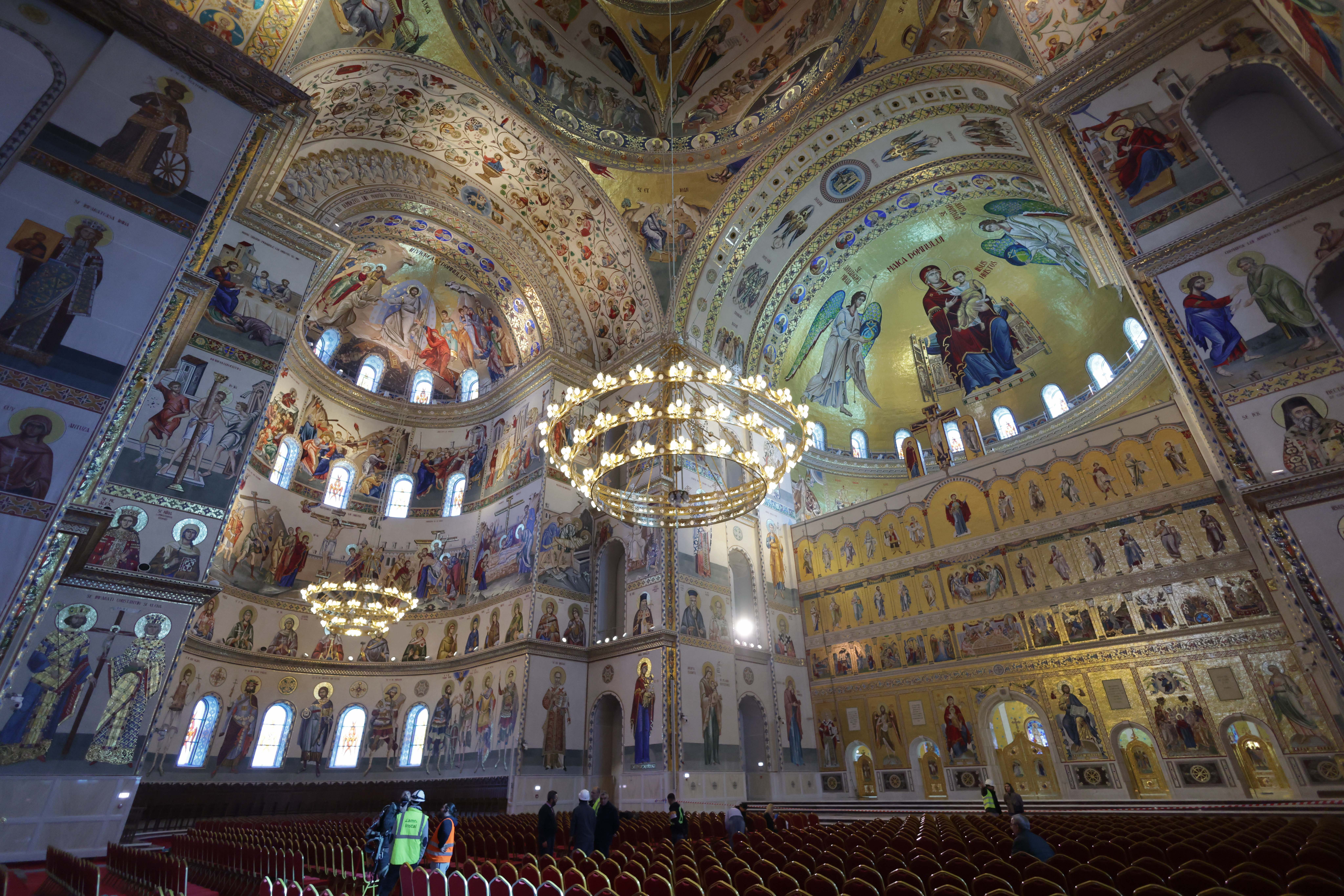 Picturile sunt realizate cu tehnica mozaicului. Foto Inquam Photos George Calin