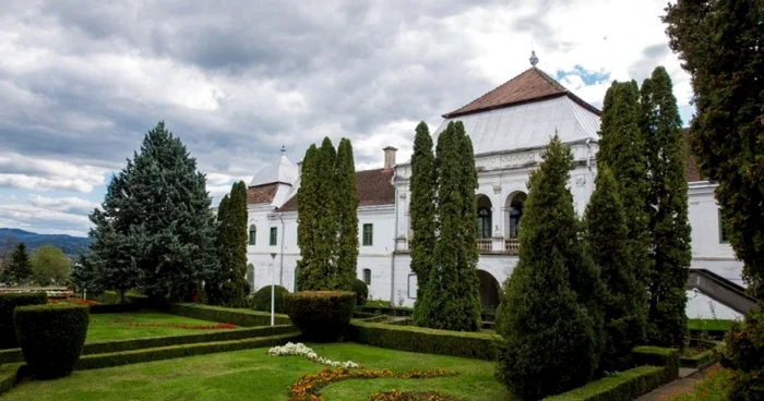 Castelul Wessélenyi din Jibou_foto_Cristina Buduşan