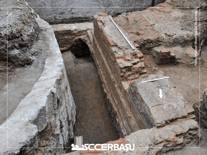Descoperire spectaculoasă pe șantierul de la Palatul Universității din București. A fost găsit un tunel înalt de 4 metri care înconjoară clădirea