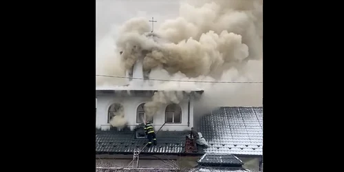 incendiu manastire Gorj captura video FB png