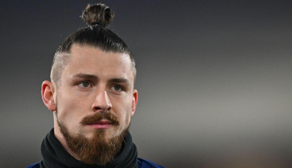 L-au distrus pe Drăgușin! Critici devastatoare în Italia după începutul horror la Fiorentina: „Nu este fundaș de top / Începe bine și o ia razna!”