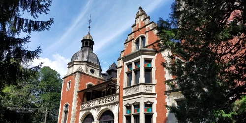 Castelul Ghika Dofteana FOTO apusenitransilvania ro jpg