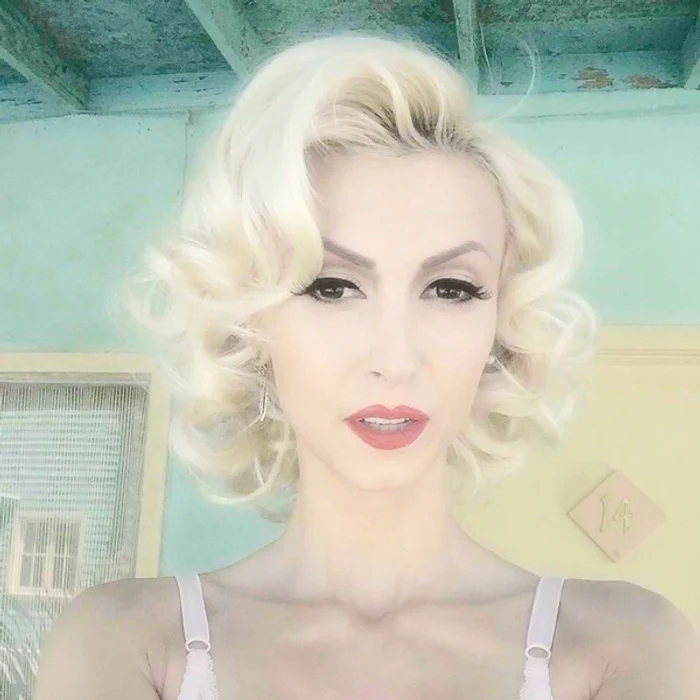 Andreea Bălan s-a transformat în Marilyn Monroe