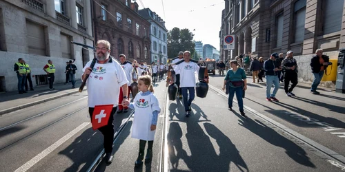 Manifestanti antirestrictii in Elvetia FOTO EPA-EFE