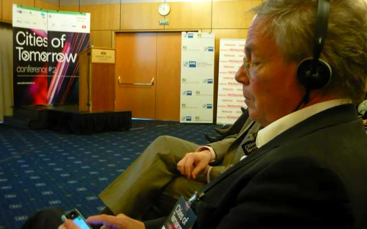 Arhitectul Stephan Braunfels la conferinţa „Cities of Tomorrow” organizată la Bucureşti de Camera de Comerṭ ṣi Industrie Româno-Germană ṣi revista Zeppelin   FOTO Sanda Vişan
