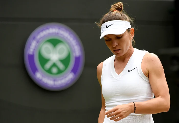 
    Simona Halep nu-și va putea apăra titlul la WimbledonFoto: EPA-EFE  