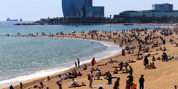 barcelona plaja 3 aprilie 2021 foto epa efe