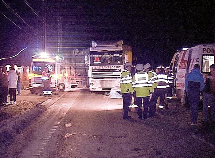 Accidentul cumplit a dus la oprirea circulaţiei pe DN1. S-au format cozi de 10 kilometri