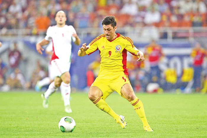 Marica are nevoie de o echipă pentru a prinde iar naţionala Foto: Mediafax