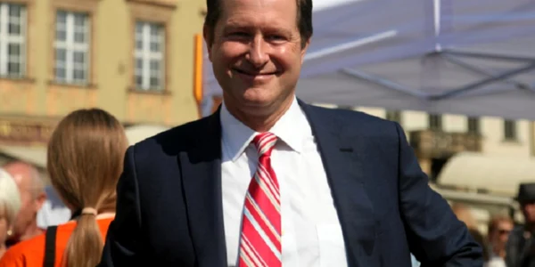 Mark Brzezinsk