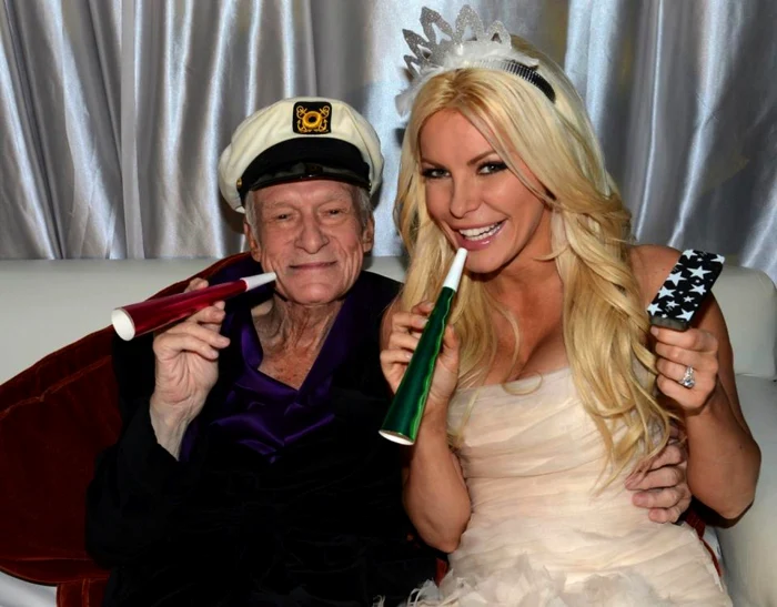 Hugh Hefner, alături de soţia sa FOTO Reuters