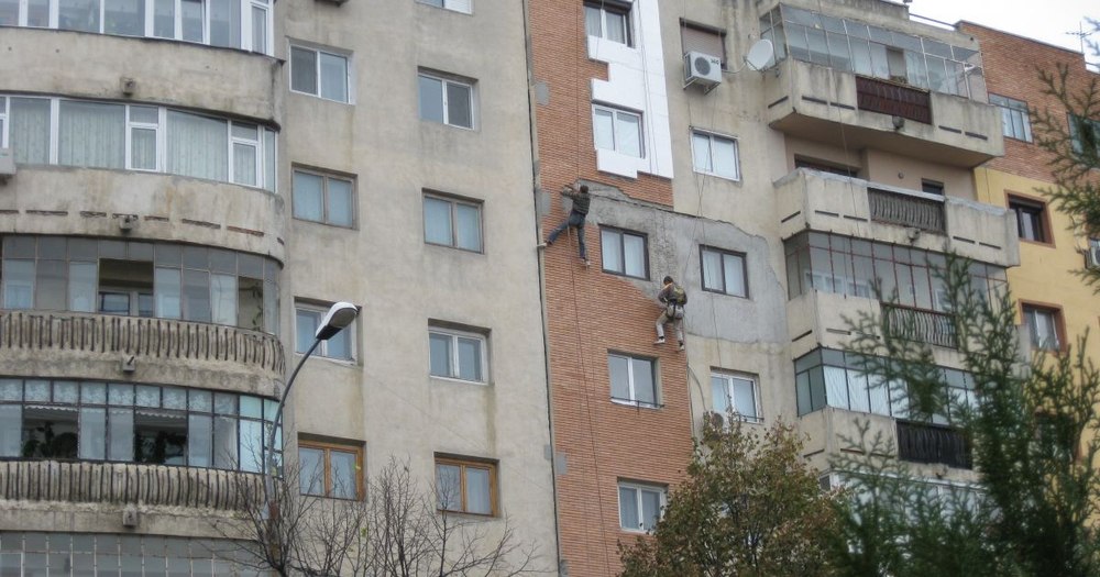 8 din 10 clădiri au nevoie de reabilitare energetică 